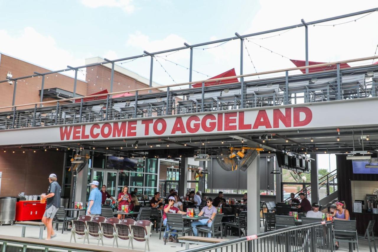 Holiday Inn & Suites College Station-Aggieland By Ihg Exterior foto